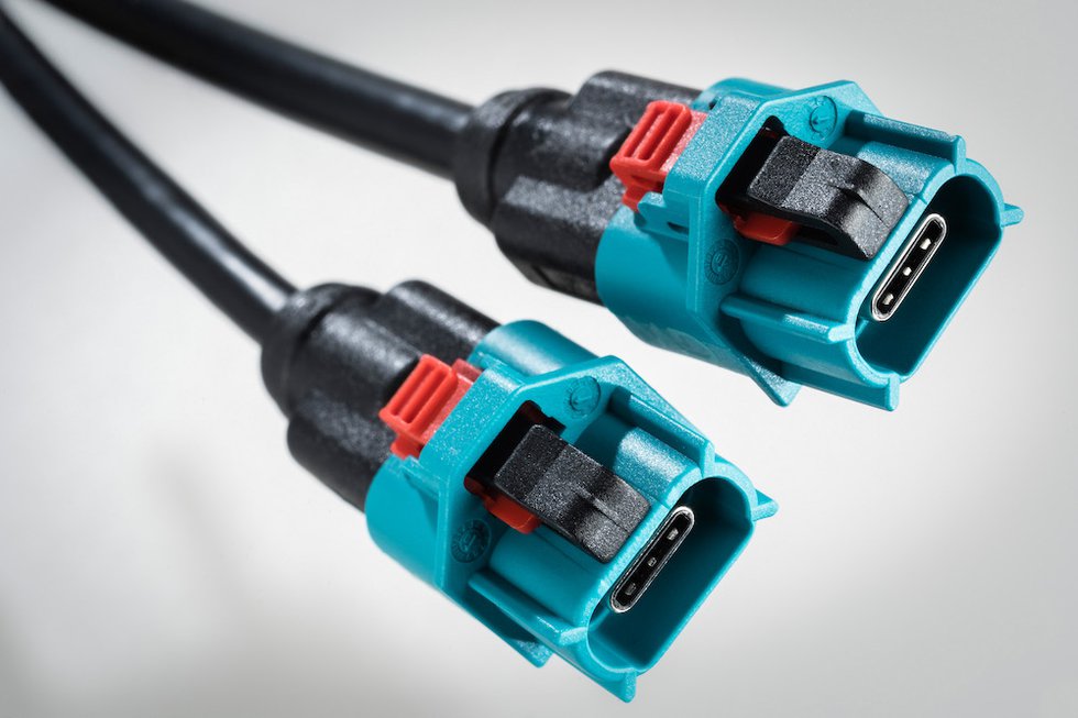 Small and incredibly fast: New connector system features BASF Ultradur technology