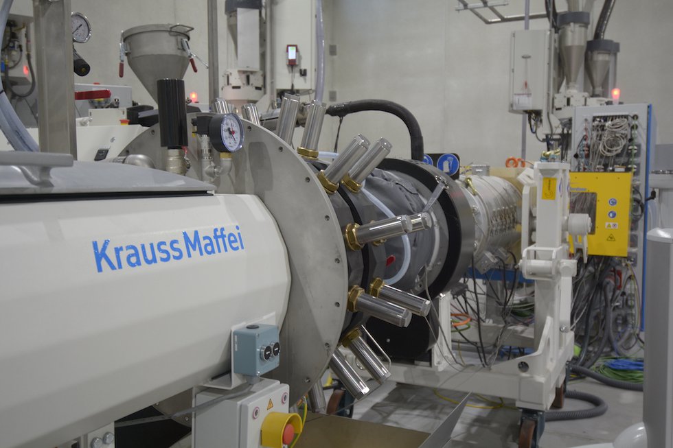 Encoma opts for flexible pipe extrusion line from KraussMaffei