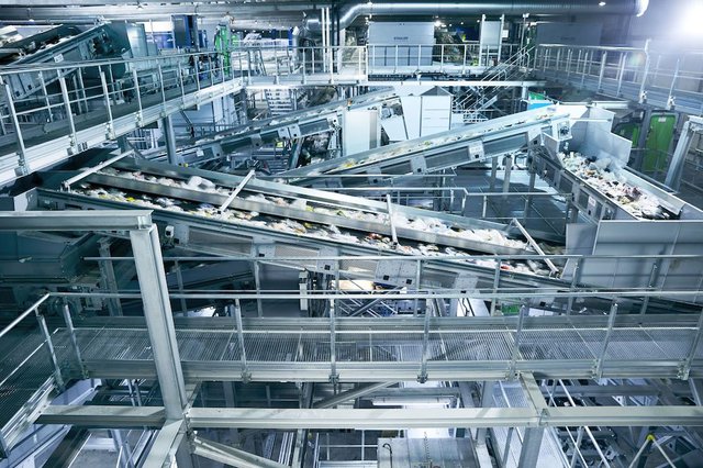 STADLER installs packaging sorting plant in Germany