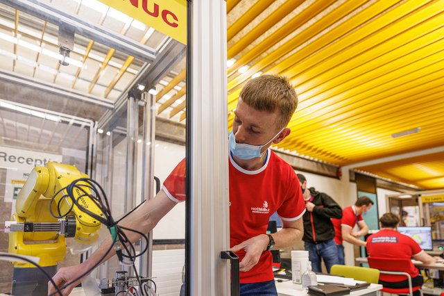 Automation in education: FANUC goes back to school